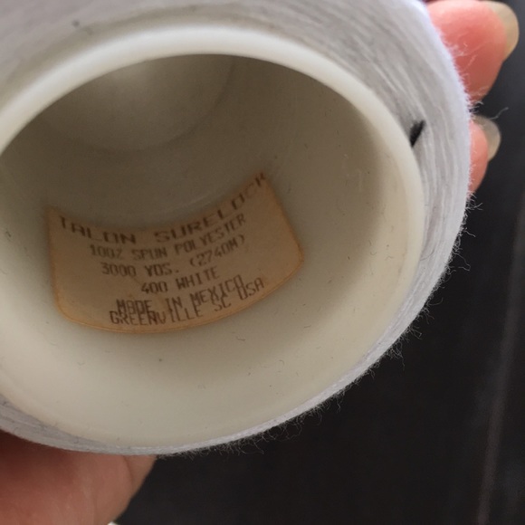 Serger threads lot cones spools cream white - Picture 5 of 9